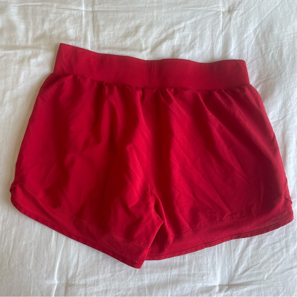 University of Wisconsin Under Armour Shorts - Picture 4 of 4